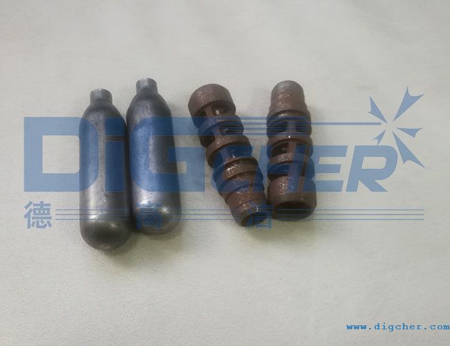 ����������P